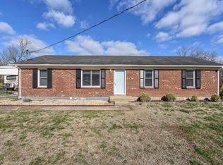 1504 Valley Ridge Dr E, Gallatin, TN 37066
