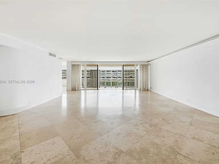 3 Grove Isle Dr #C605 — Photo 5