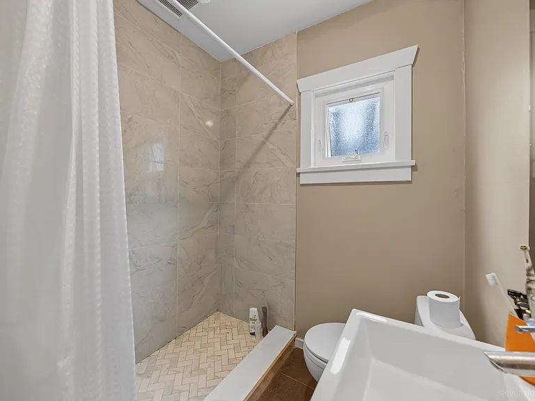 38XX W 20th Ave — Photo 10