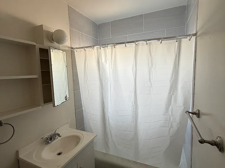 109 N E St #1 — Photo 6