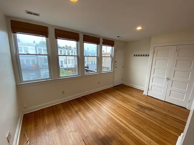1524 D St NE — Photo 21