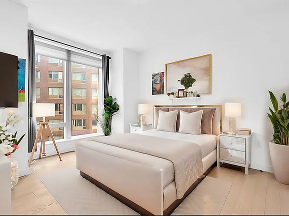 3rd image of 1 Manhattan Sq #11F