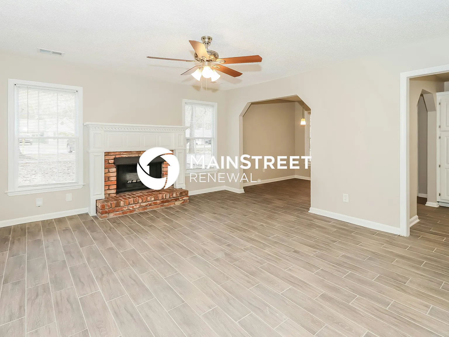 170 Woodcrest Dr — Photo 3