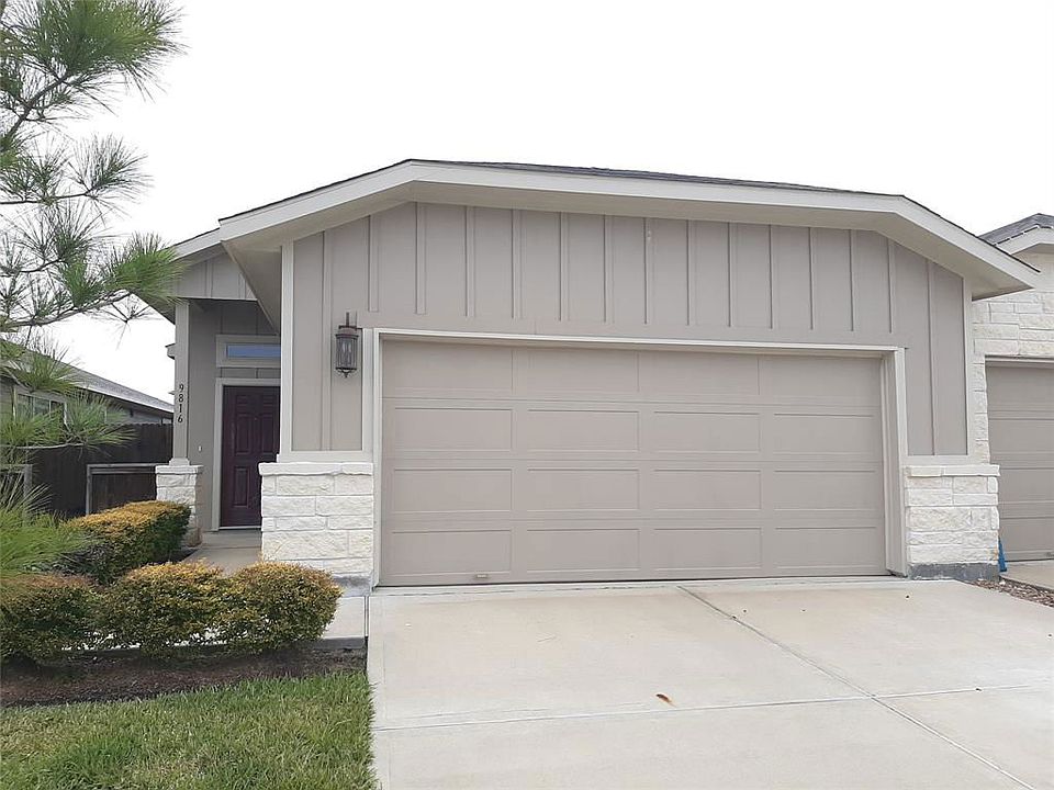 1st image of 9816 Grosbeak Ln