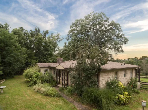 7 Settlers Trce, Louisville, KY 40291
