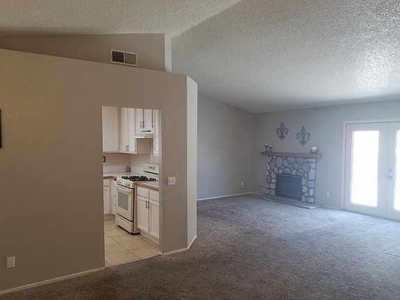 3rd image of 2676 W Calle Vista Dr