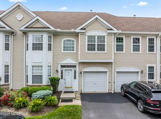220 Shinnecock Dr, Manalapan, NJ 07726