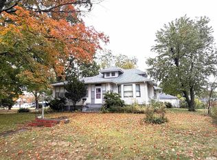 523 W 4th St, Centralia, IL 62801