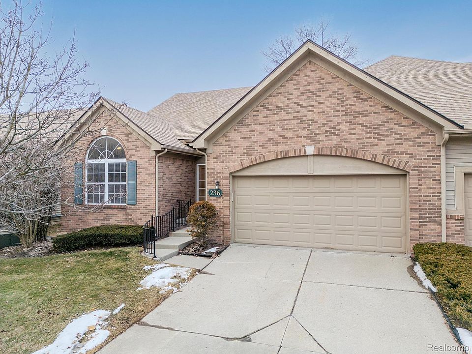 1st image of 236 Winslow Cir