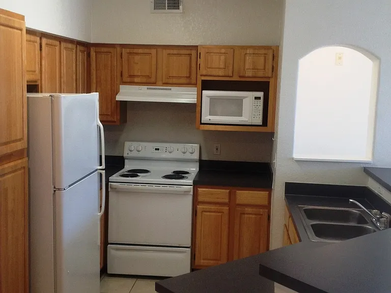 6663 Queens Borough Ave #57-207 — Photo 6