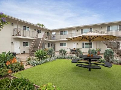 806 N Nopal St, Santa Barbara, CA, 93103