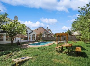 3332 Stoneway Dr, Grand Prairie, TX 75052