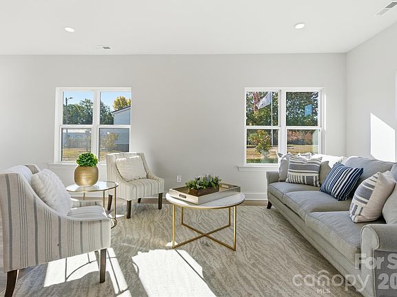 3rd image of 230 1st St S