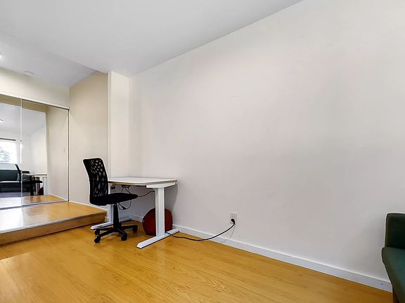3rd image of 195 Precita Ave #A