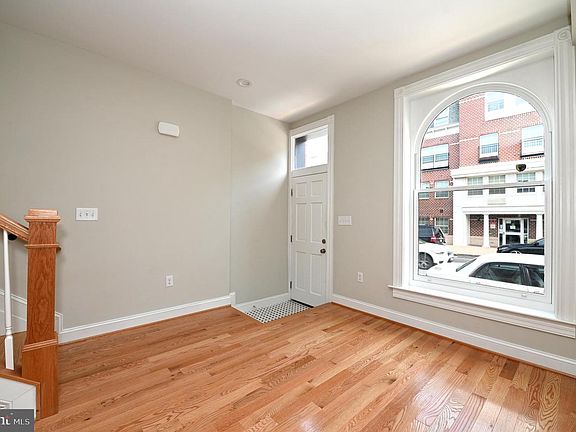 5th image of 2245 E Biddle St