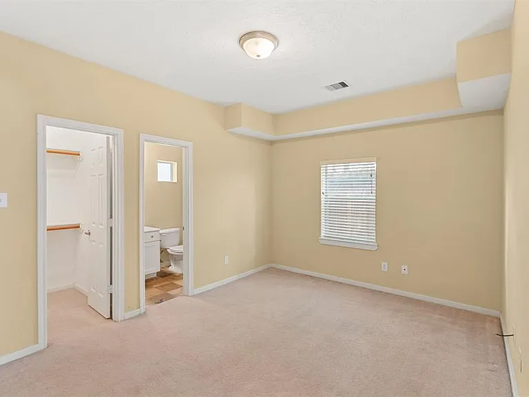 5734A Kansas St — Photo 5
