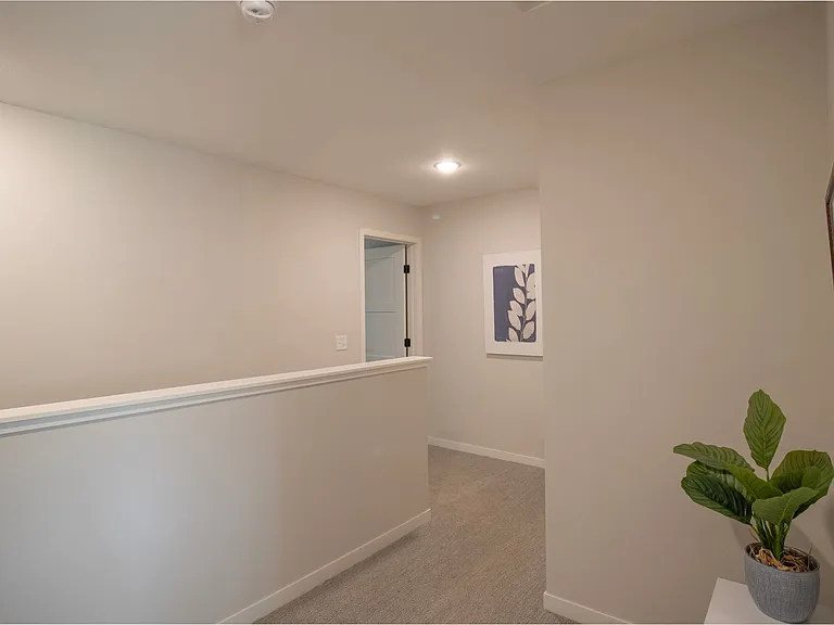 Gateway Court Townhomes — Photo 22