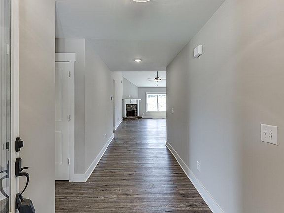 4th image of 129 Creek Stone Dr
