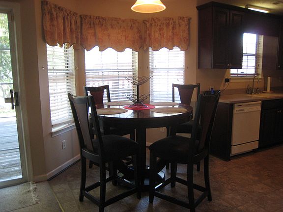 4th image of 801 Marly Ct