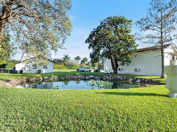 3rd image of 5702 SW 136 Avenue
