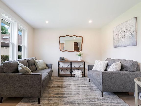 5th image of 518 Avenue F
