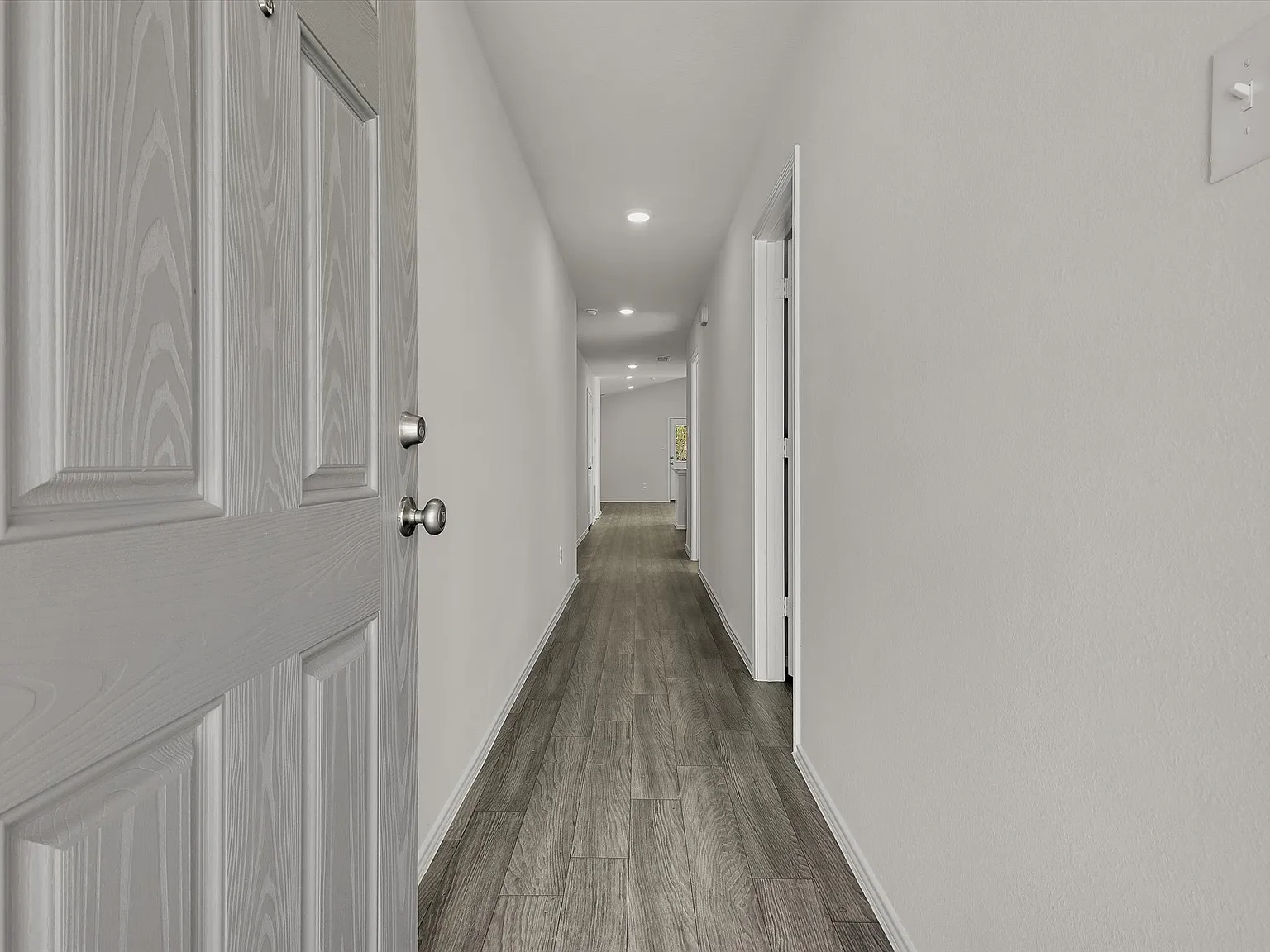 4 bed, 1510 sqft, $1,995 — Photo 4