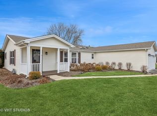 2706 Blue Grass Ct, Grayslake, IL 60030