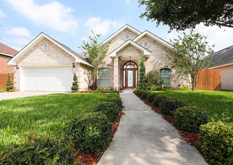 1st image of 1711 School Ln