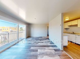 2117 E 15th St APT 5, Oakland, CA 94606