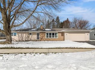 344 W Elm St, Sun Prairie, WI 53590