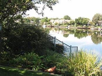 3rd image of 4427 Annandale Dr