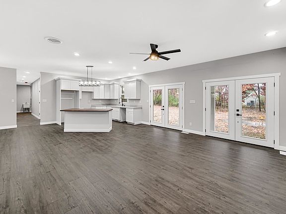 5th image of 10346 Cheryl Ln
