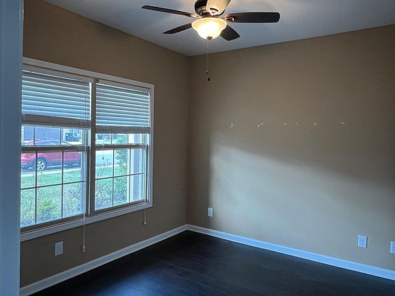 5th image of 917 Tanager Ct