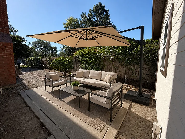20361 Adkinson Ln — Photo 12