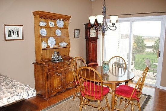 Breakfast / Dining Room
