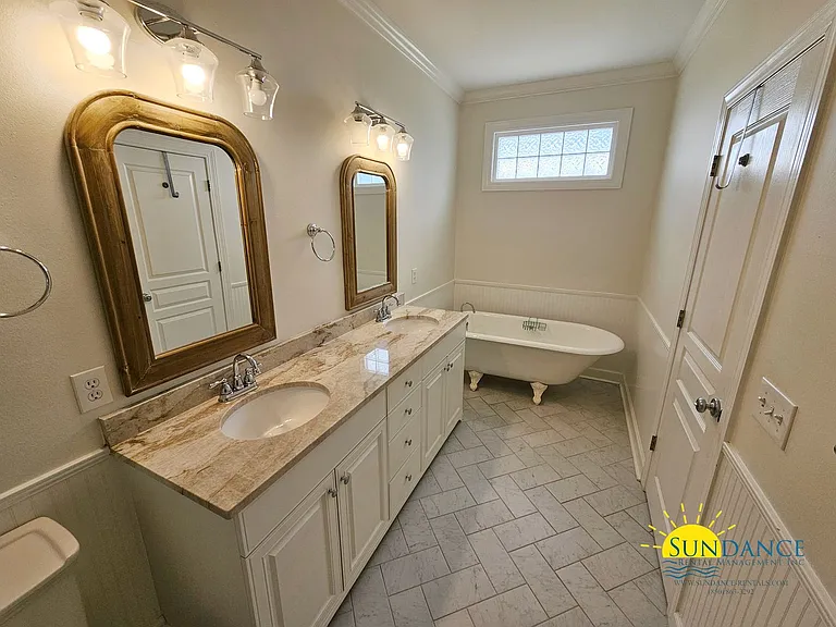 360 Tradewinds Dr — Photo 16