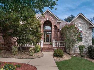 129 Cherokee Dr, Maumelle, AR 72113