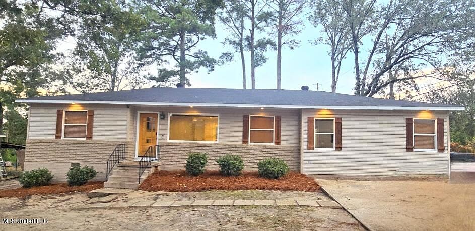 1st image of 1964 Gloria Dr