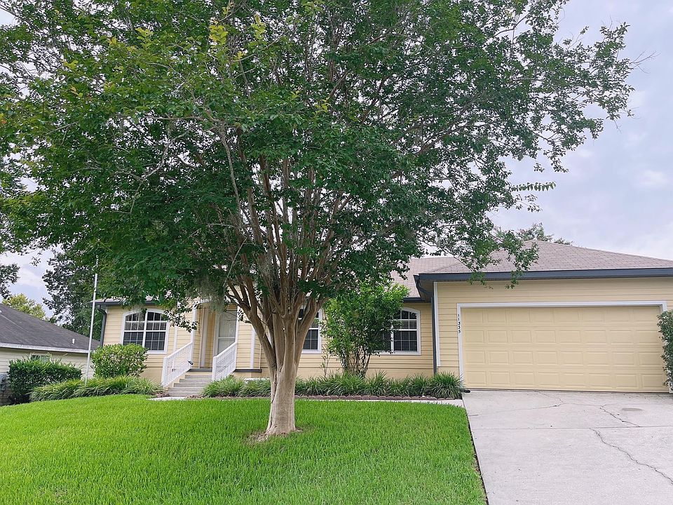1st image of 11335 NW 34th Ave