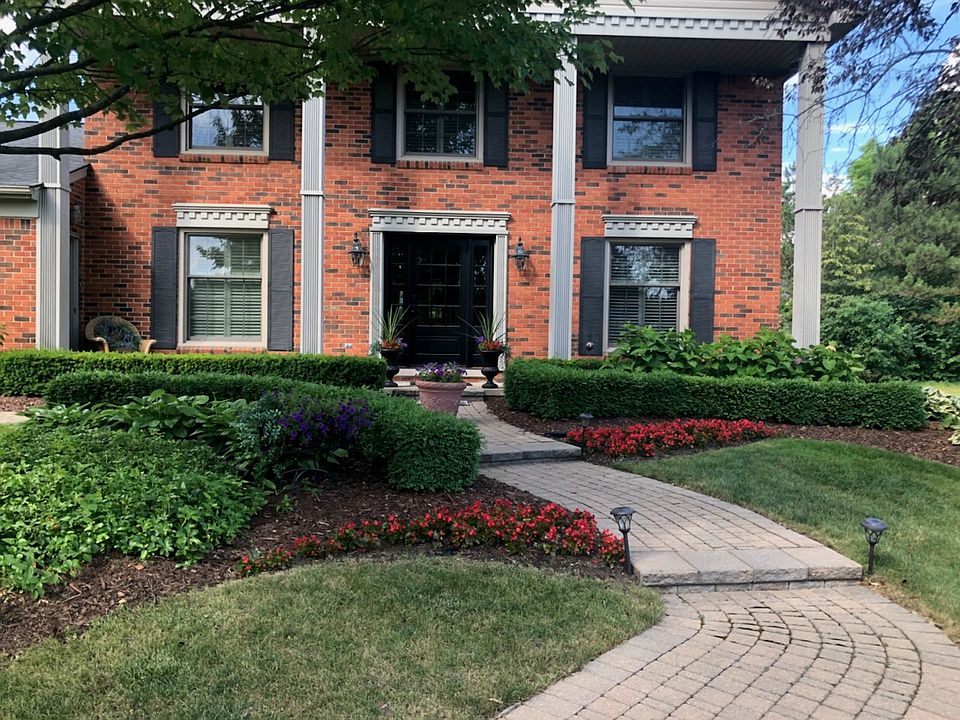 1st image of 9596 Red Pine Dr