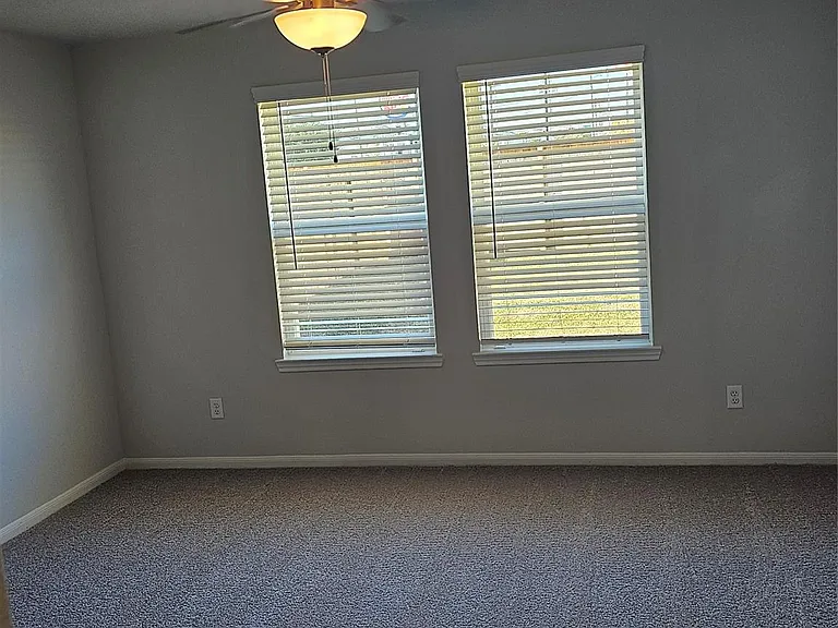 5207 Shallowhurst Ln — Photo 13
