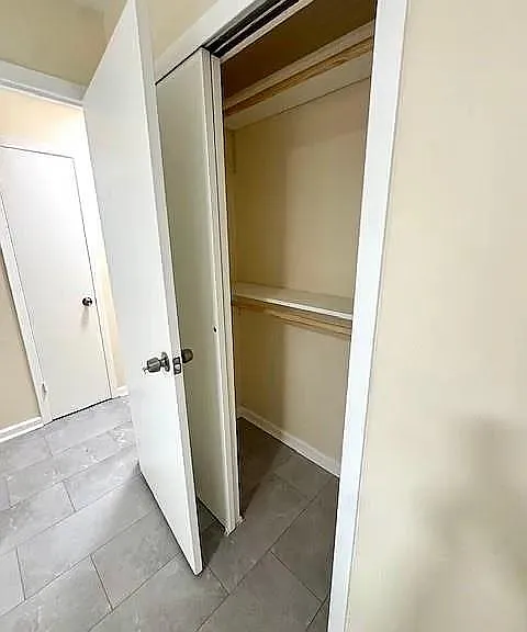 411 Manila Ave #3 — Photo 4