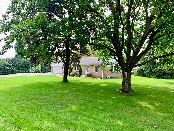 2nd image of 14865 Pershing Dr