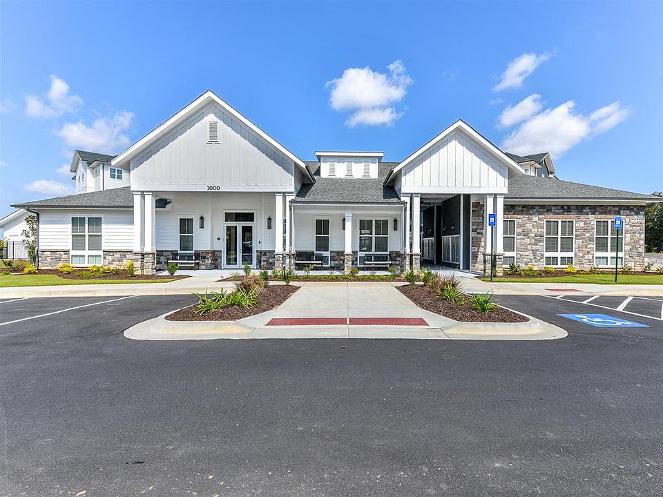 Leasing center and resident clubhouse