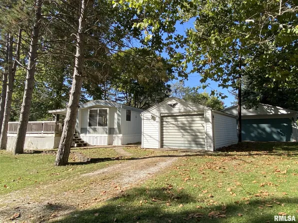 156 Lake Warren Dr, Monmouth, IL 61462