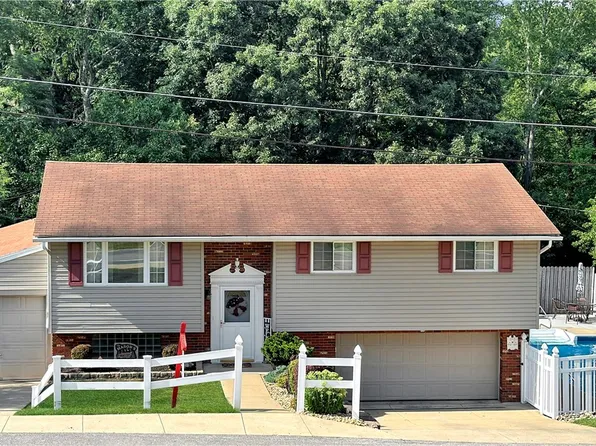 849 N Overlook Dr, Steubenville, OH 43953