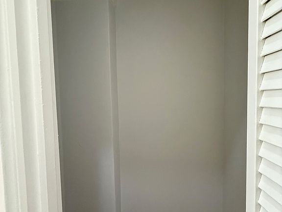 5th image of 542 Mason St APT 63