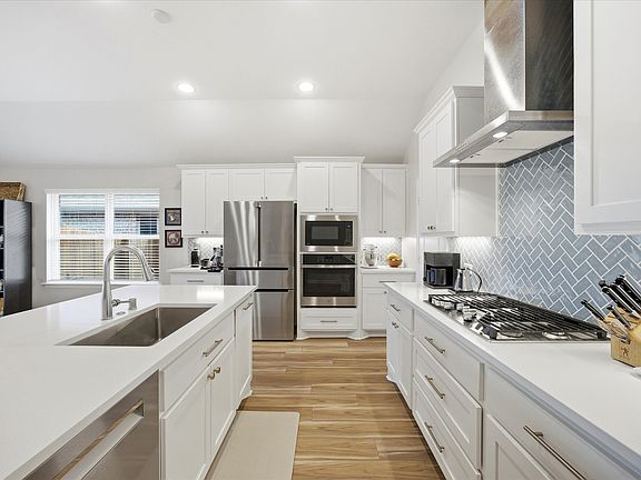 5th image of 809 Mildren Ln