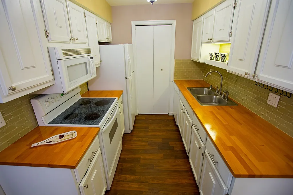 2 bed, 1200 sqft, $1,500 — Photo 1