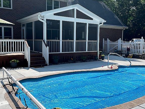 3rd image of 2703 Tealwood Dr